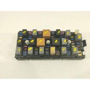 CAJA RELES / FUSIBLES 95037412 