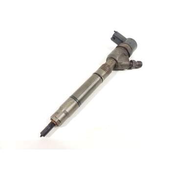 Recambio de inyector para kia sportage concept 4x2 referencia OEM IAM 338002A800  0445110411