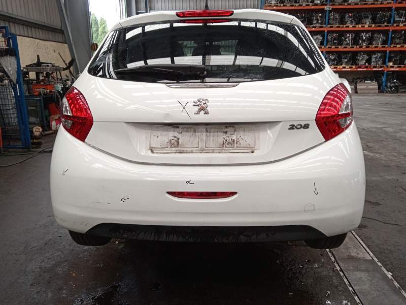 PARAGOLPES TRASERO 