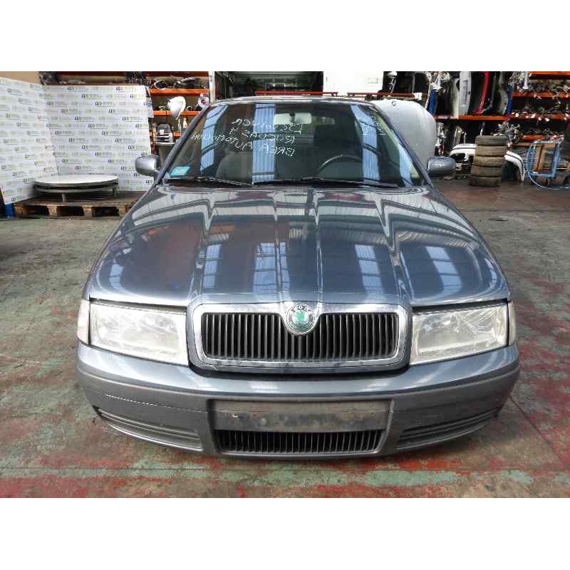 skoda octavia berlina (1u2) del año 2004