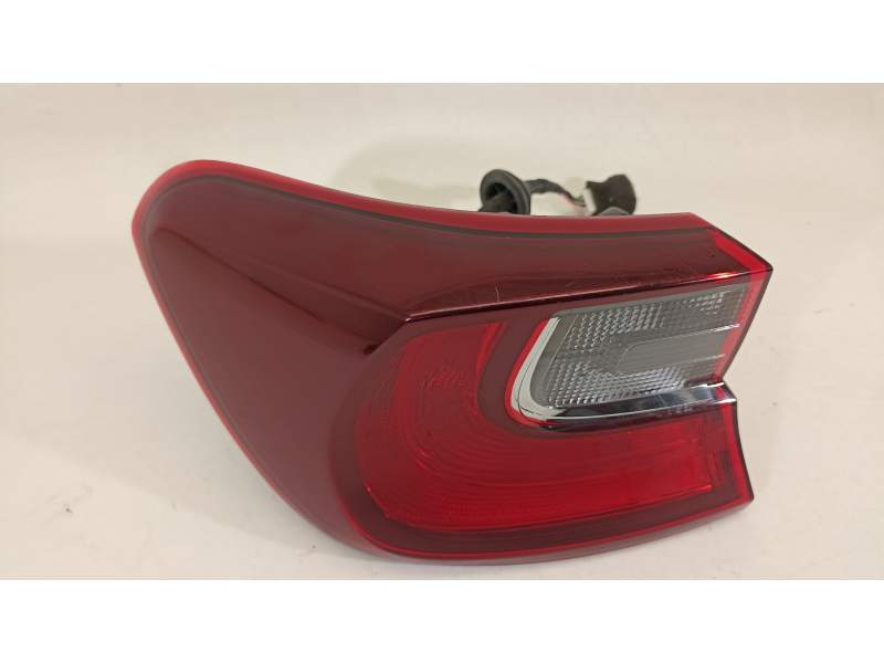 PILOTO TRASERO IZQUIERDO 92401J7000 