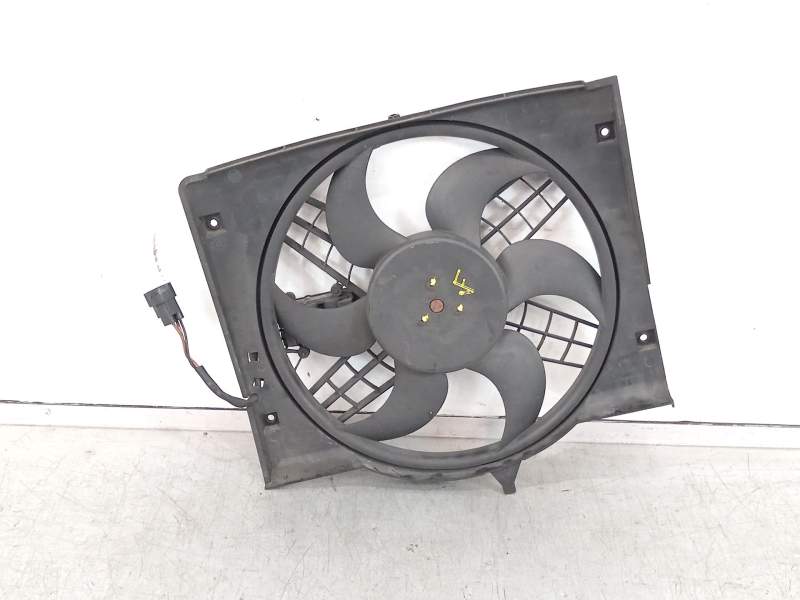 ELECTROVENTILADOR 7786009 6904768 0130303846