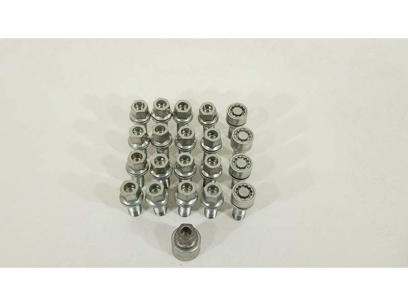 TORNILLOS RUEDA WHT002537B WHT002438 