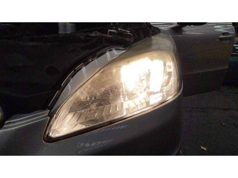 FARO IZQUIERDO 9678393180 