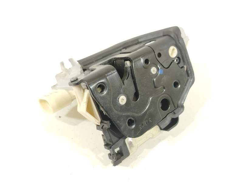 CERRADURA PUERTA TRASERA DERECHA 4G0839016 