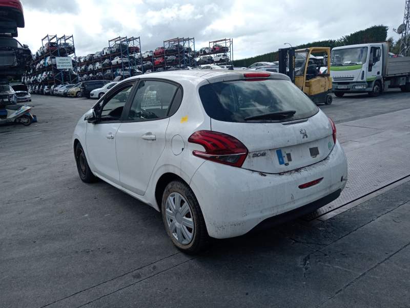 peugeot 208 i (ca_, cc_) del año 2017