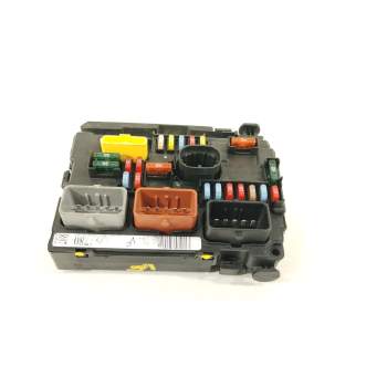 CAJA RELES / FUSIBLES 9664997780 BSMR0700 