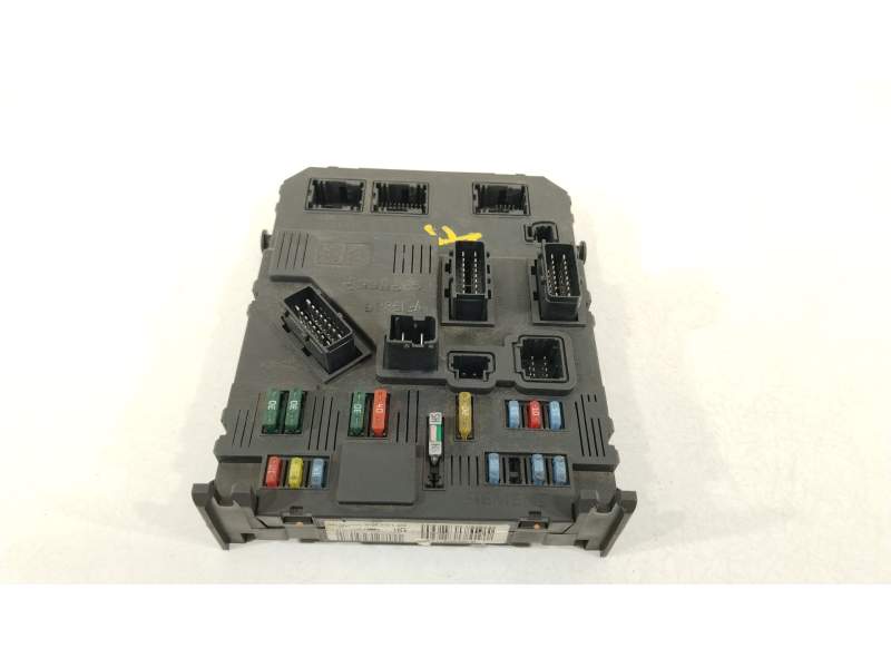 CAJA RELES / FUSIBLES 9653667280 BSIF0100 S118085300M