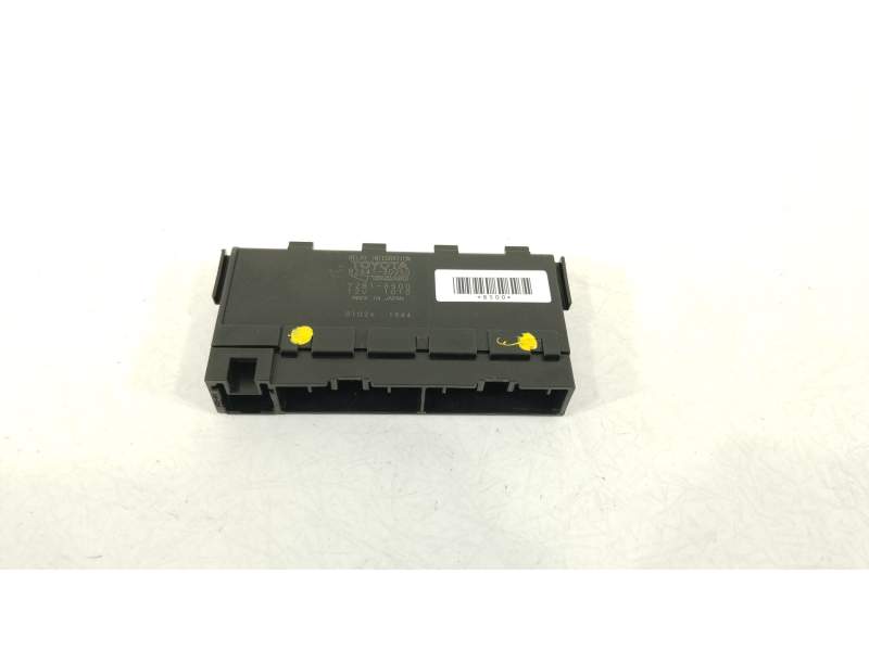 CAJA RELES / FUSIBLES 8264130250 72818500 