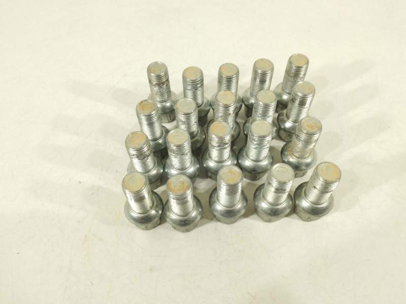 TORNILLOS RUEDA WHT001812 