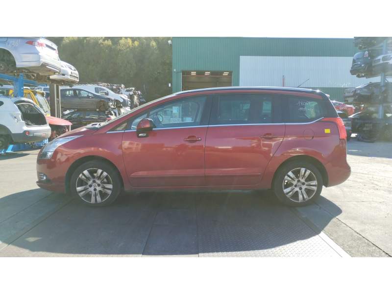 peugeot 5008 (0u_, 0e_) del año 2011