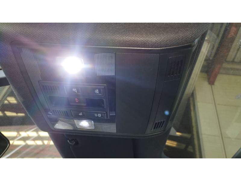 LUZ INTERIOR 2GA947105AF 5Q0951177A 