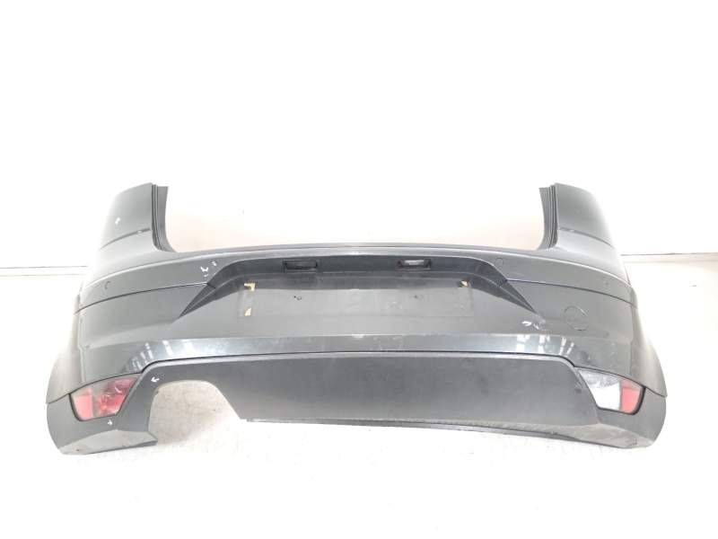 PARAGOLPES TRASERO 5P0807421 