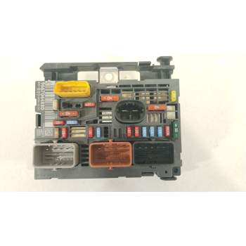 CAJA RELES / FUSIBLES 9667044880 BSMR0100 