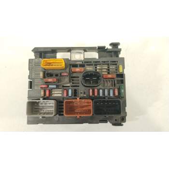 CAJA RELES / FUSIBLES 9664705880 BSMR0100 