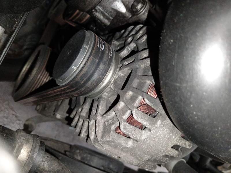 ALTERNADOR 06F903023F 