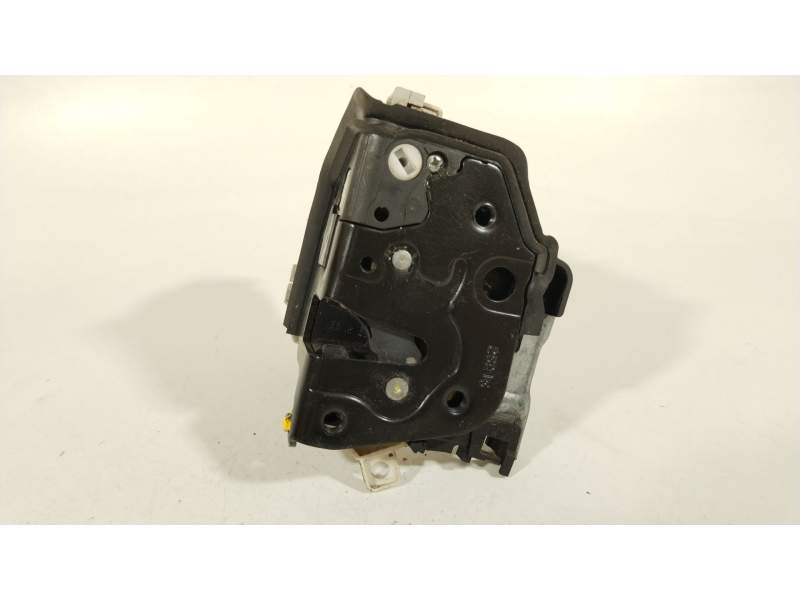 CERRADURA PUERTA DELANTERA DERECHA 8J1837016F 