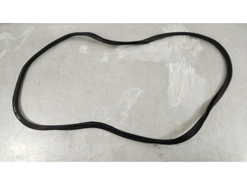 GOMAS CONTORNO PUERTA 5FA827705L 