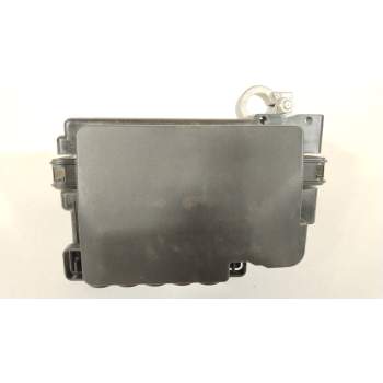 CAJA RELES / FUSIBLES 2Q0937548D 2Q0937550B 