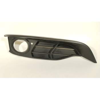 REJILLA PARAGOLPES DERECHA 51117293792 