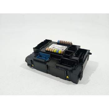 CAJA RELES / FUSIBLES 52083055 520830550 