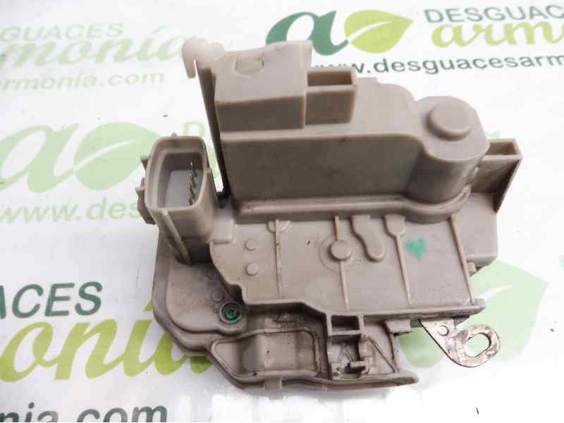 CERRADURA PUERTA DELANTERA DERECHA 0051931416 