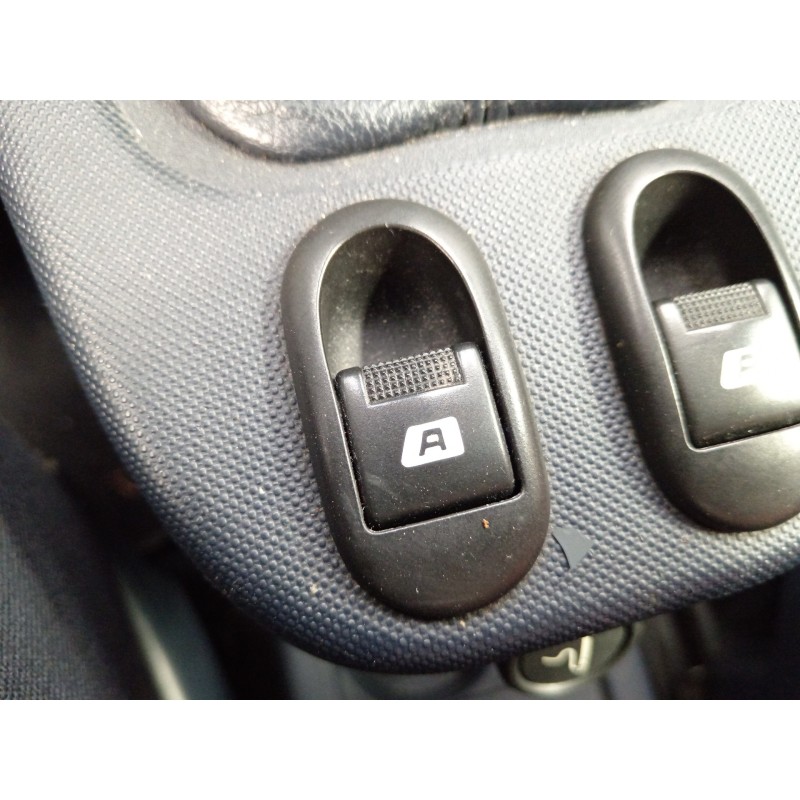 Recambio de mando elevalunas delantero izquierdo para peugeot 1007 dolce referencia OEM IAM   