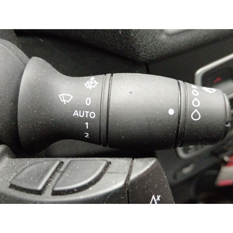 Recambio de mando limpia para renault megane iii coupe bose edition referencia OEM IAM   