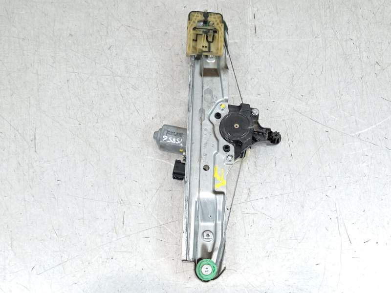 ELEVALUNAS TRASERO DERECHO BM51A27000BE 