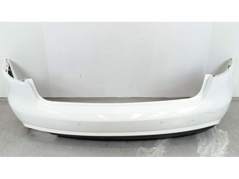 PARAGOLPES TRASERO 8k9807511L 8K9807067A 