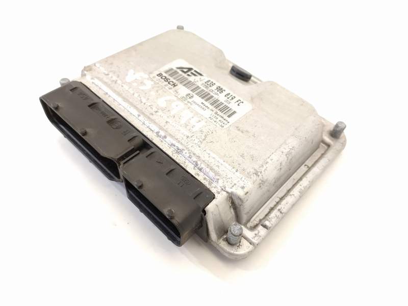 CENTRALITA MOTOR UCE 038906019FV 0281010751 
