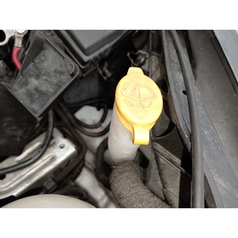 Recambio de deposito limpia para opel corsa d catch me referencia OEM IAM   