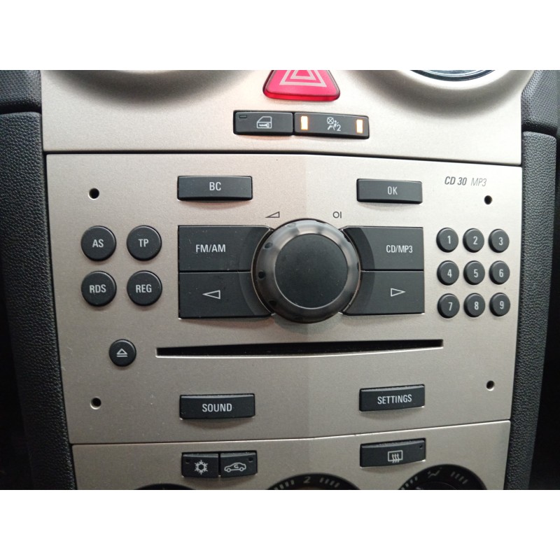 Recambio de sistema audio / radio cd para opel corsa d catch me referencia OEM IAM   