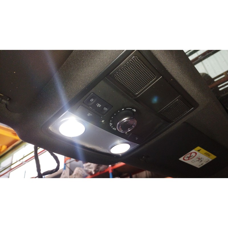 Recambio de luz interior para seat leon (5f1) cupra 290 referencia OEM IAM   