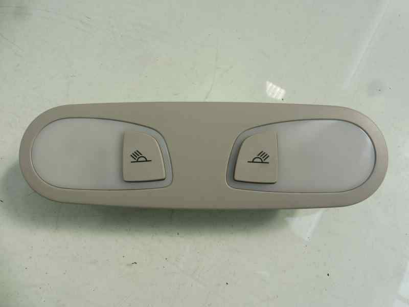 LUZ INTERIOR 4G0947111 