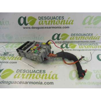 CAJA RELES / FUSIBLES 13222786 