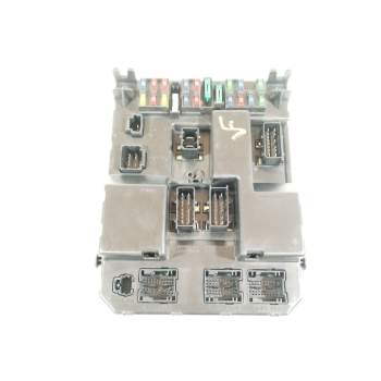 CAJA RELES / FUSIBLES 9651197080 9651197780 BSIK0200