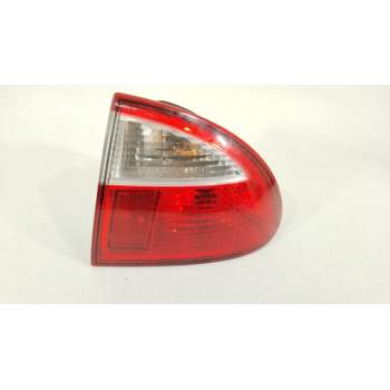 PILOTO TRASERO DERECHO 1M6945112 1M6945096A 1M6945258