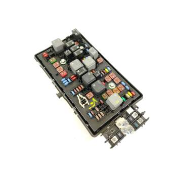 CAJA RELES / FUSIBLES 13222782 13255300 13345496