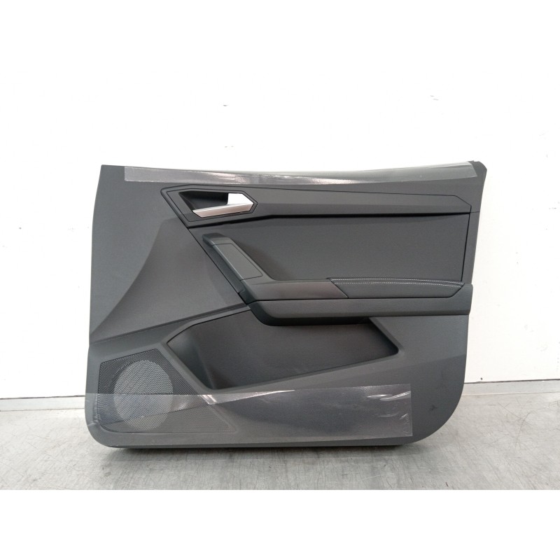 Recambio de guarnecido puerta delantera derecha para seat arona xperience referencia OEM IAM 6F0867114  