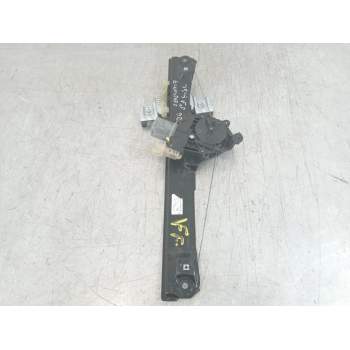 ELEVALUNAS DELANTERO DERECHO GN15A23200 