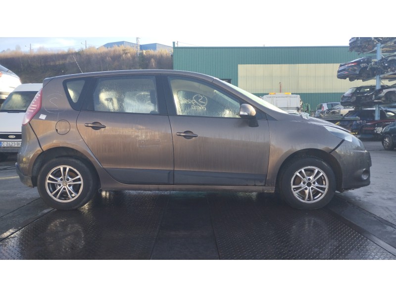 renault scenic iii del año 2014