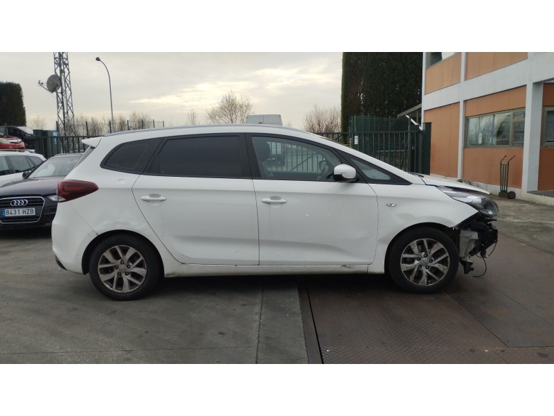 kia carens ( ) del año 2018