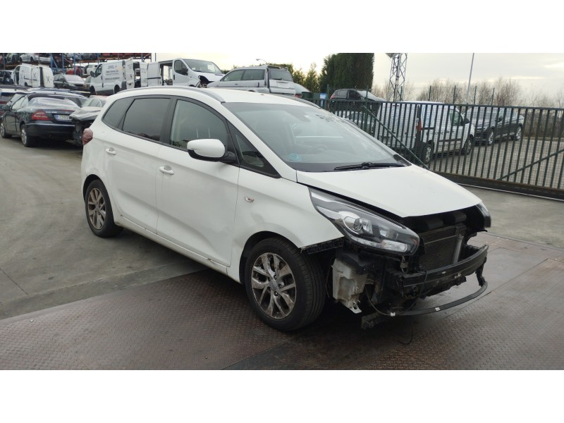 kia carens ( ) del año 2018