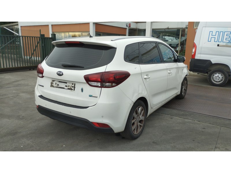 kia carens ( ) del año 2018