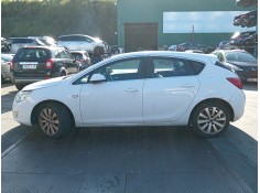 opel astra j lim. del año 2010
