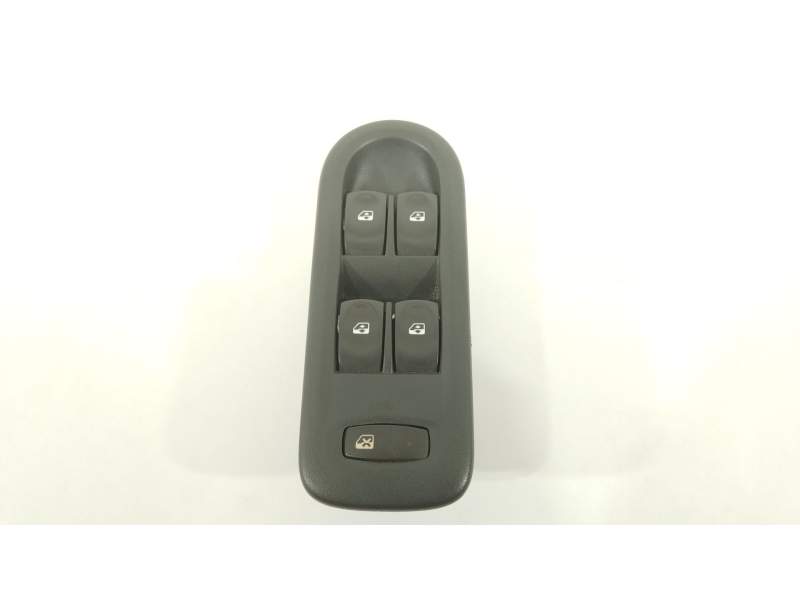 MANDO ELEVALUNAS DELANTERO IZQUIERDO 8200356541 