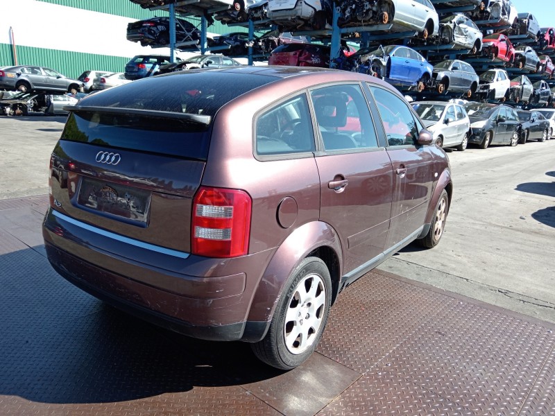 audi a2 (8z) del año 2002
