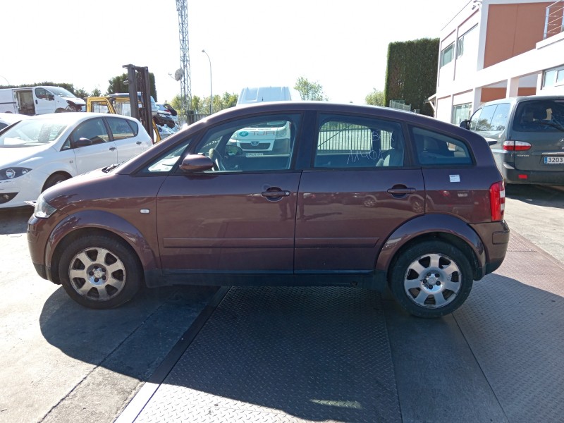 audi a2 (8z) del año 2002