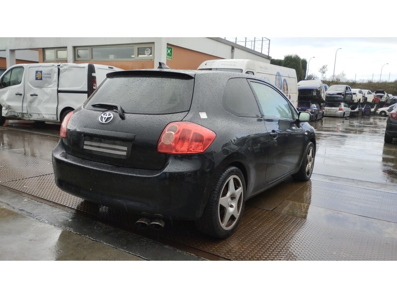 toyota auris del año 2008